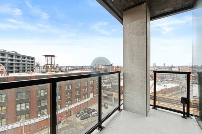 Foto del edificio - 1350 W Randolph St