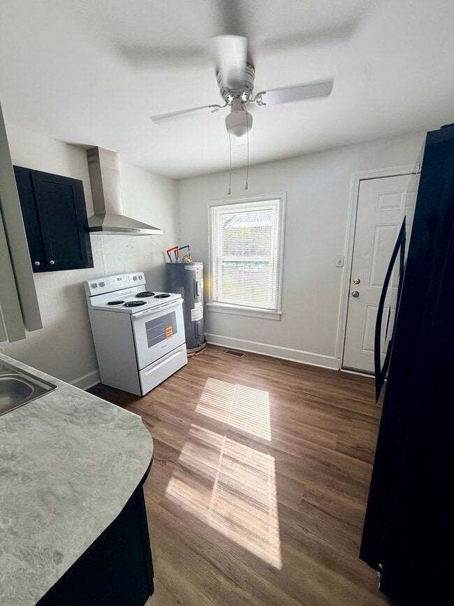 Photo - 704 Jackson St House