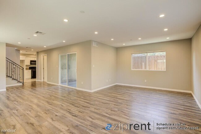 Foto del edificio - 3 br, 3.5 bath Townhome - 2828 Crescent Wa...