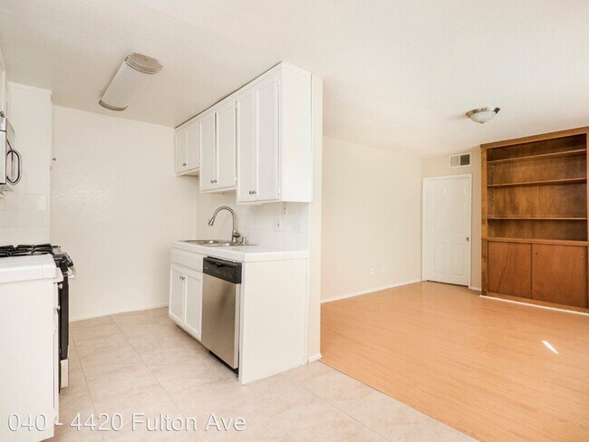 Building Photo - 4420 Fulton Ave