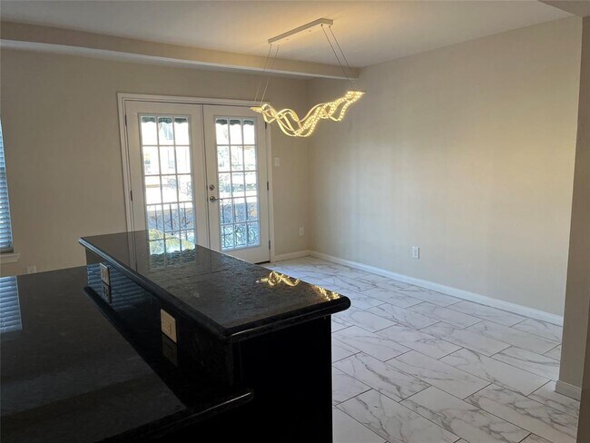 Foto del edificio - 442 N Post Oak Ln