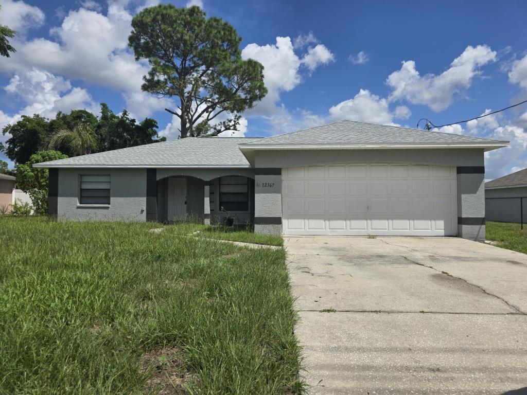 Foto principal - 12367 Linden Dr