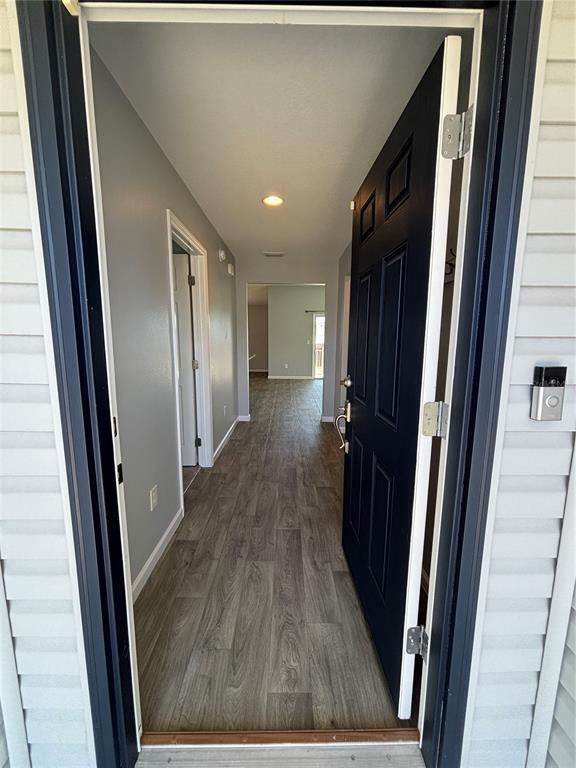 Foto del edificio - 3319 Rohan Rd