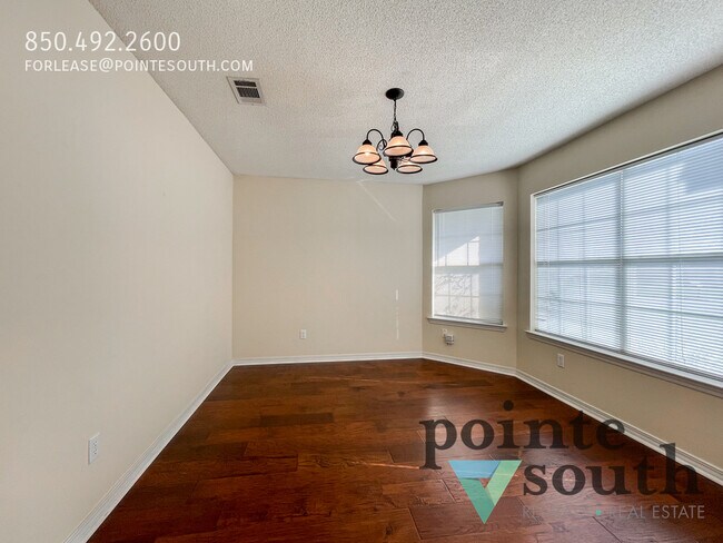 Building Photo - 3BR Home Near Back Gate of NAS