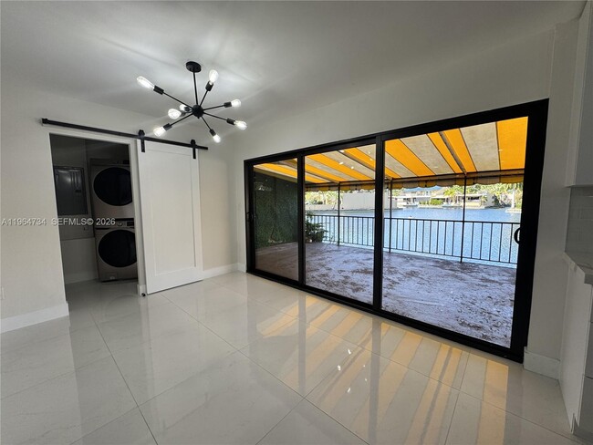 Building Photo - 15896 Kilmarnock Dr