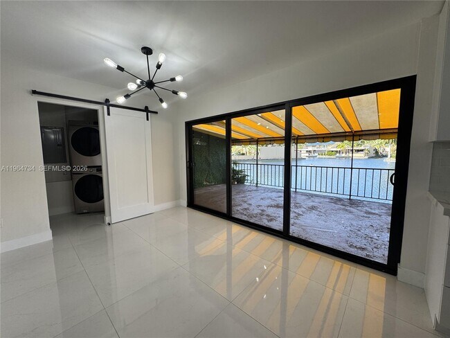 Foto del edificio - 15896 Kilmarnock Dr