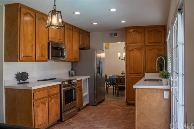 Foto del edificio - 19552 Helena Cir