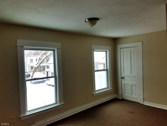 Foto del edificio - 1041 Lafayette Ave SE