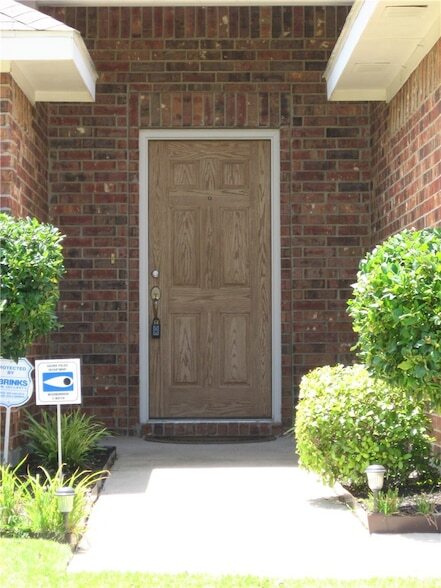 Foto del edificio - 6006 Holly Crest Ln