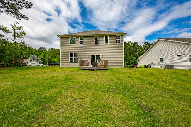 Building Photo - 105 Nice Dr