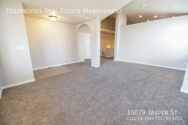 Building Photo - 3 Bed / 2 Bath - Spacious Open Kitchen, 3 ...