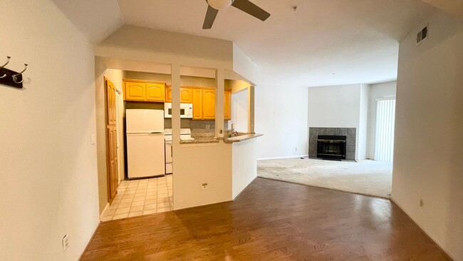 Building Photo - 25938 Kay Ave. Apt #112