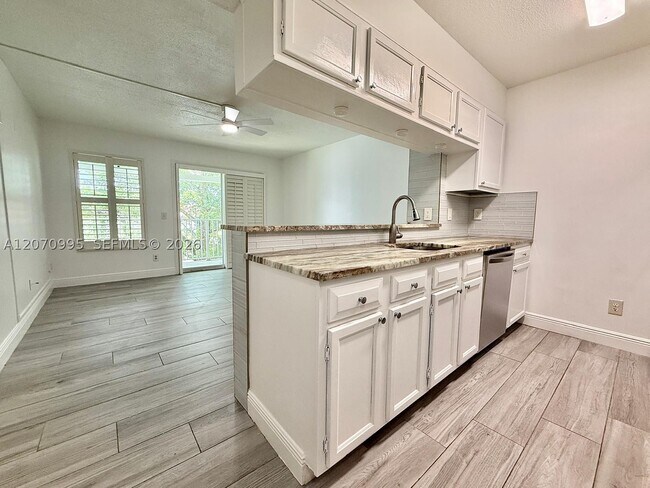 Building Photo - 277 Cypress Point Dr