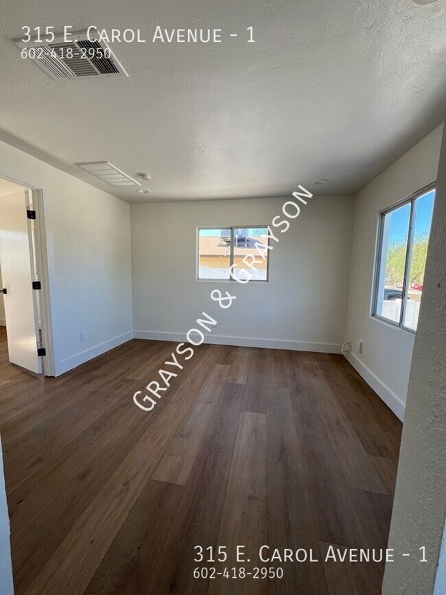 Foto del edificio - 315 E Carol Ave