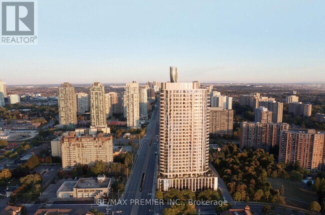 Photo du bâtiment - 1 Fairview Rd E