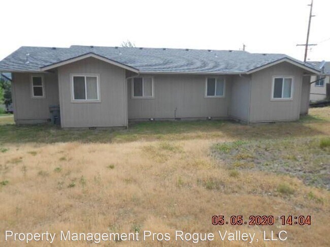 Building Photo - 1800-1802 Foothill Blvd