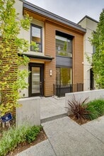 Building Photo - 941 W McGraw St