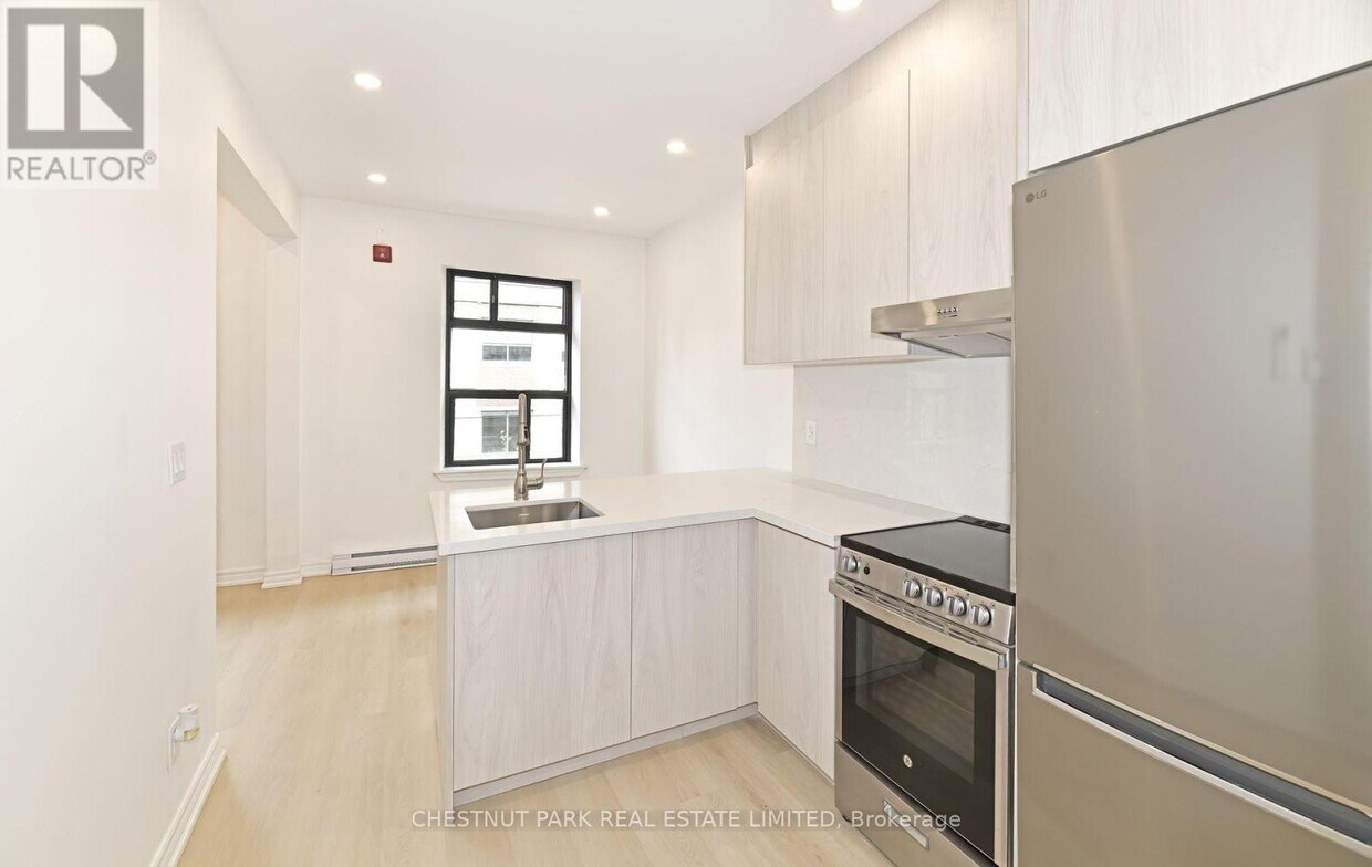 Photo principale - 171-171 King St E