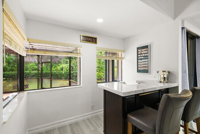 Building Photo - 147 Coventry Pl