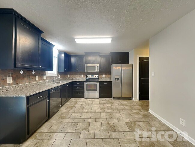 Foto del edificio - 1304 Golden Eagle Way