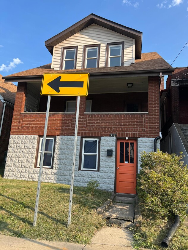 Primary Photo - 719 Walnut Ave