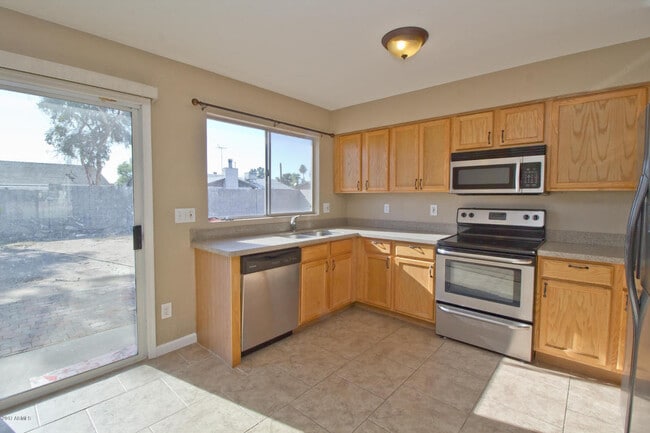 Building Photo - 18014 N 56th Ln