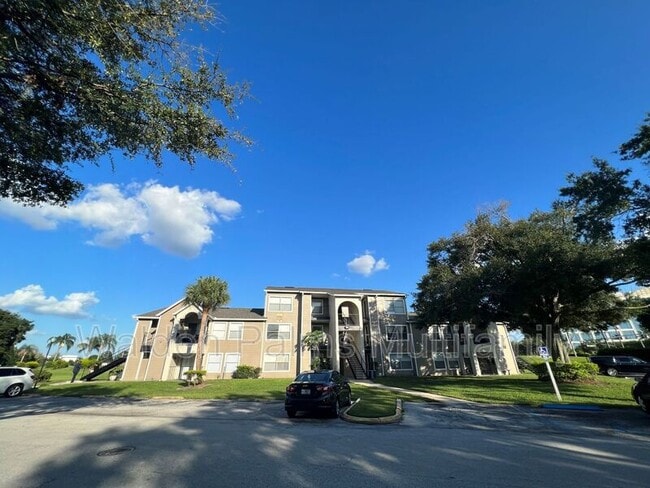 4752 Walden Cir Unit 714 photo'