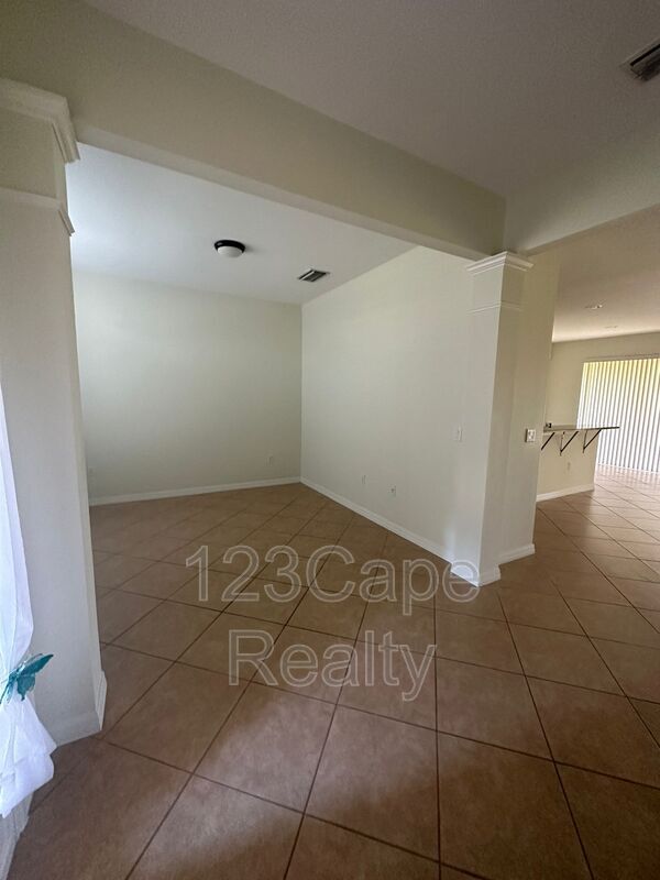 Foto del edificio - 2547 Sutherland Ct