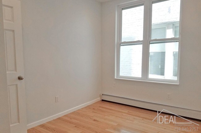 Building Photo - 3 bedroom in Brooklyn NY 11209