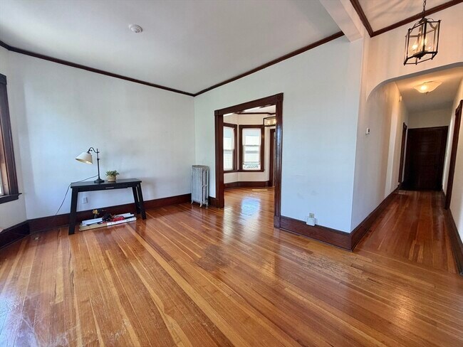 Foto del edificio - 29 Woodrow Ave