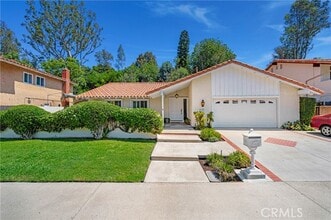 Building Photo - 26501 Cortina Dr
