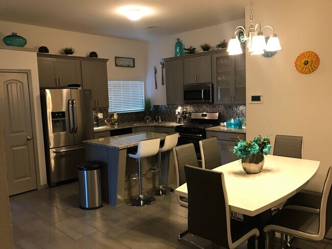 Foto del edificio - We have your keys ready!