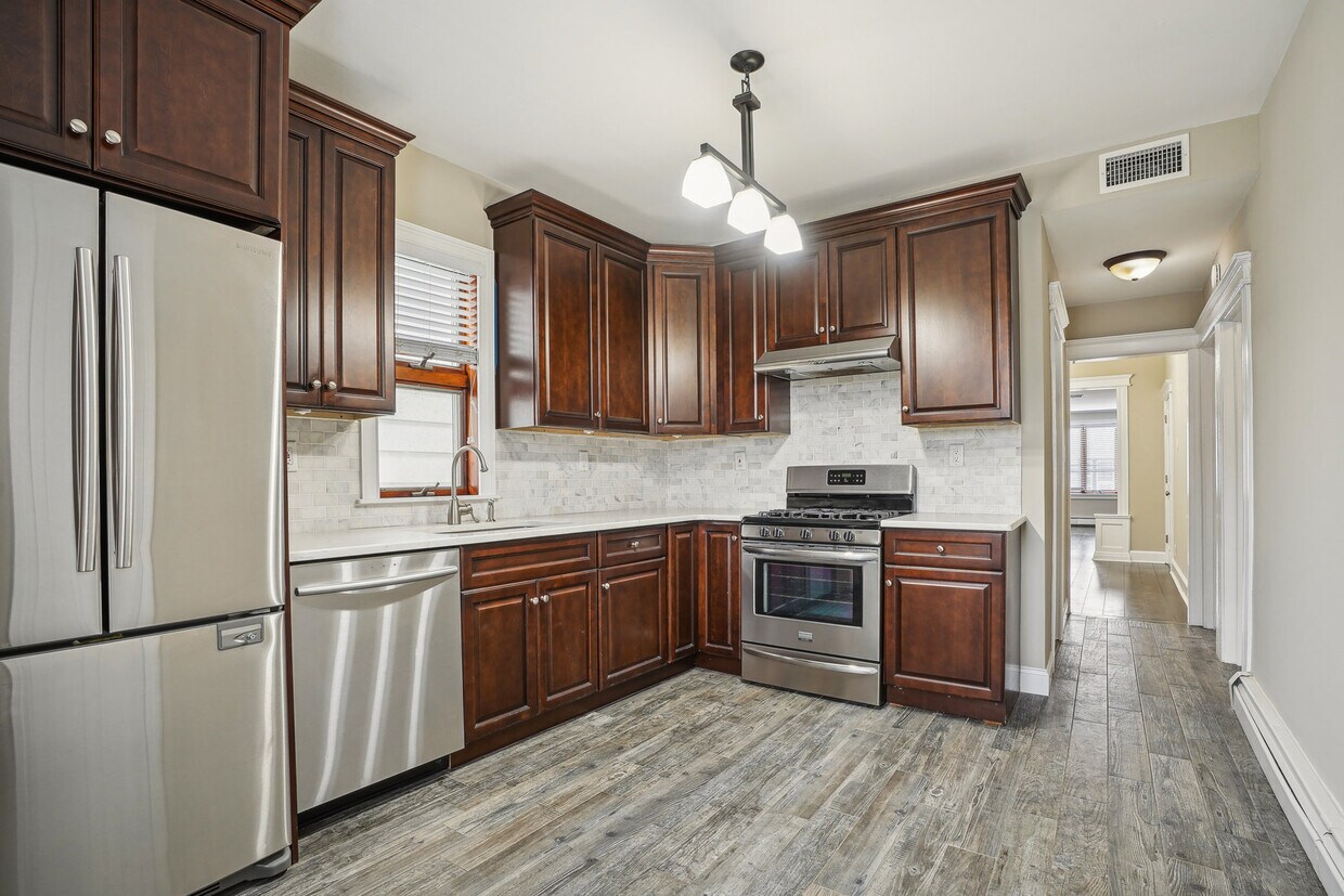 Primary Photo - 330 Avenue A