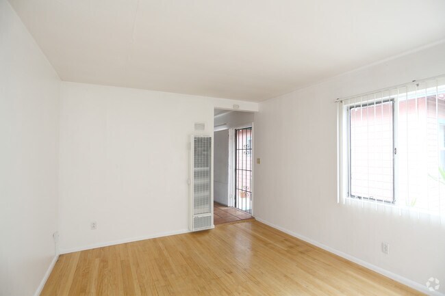 Apartamento 7516 - 7510-7516 Draper Ave