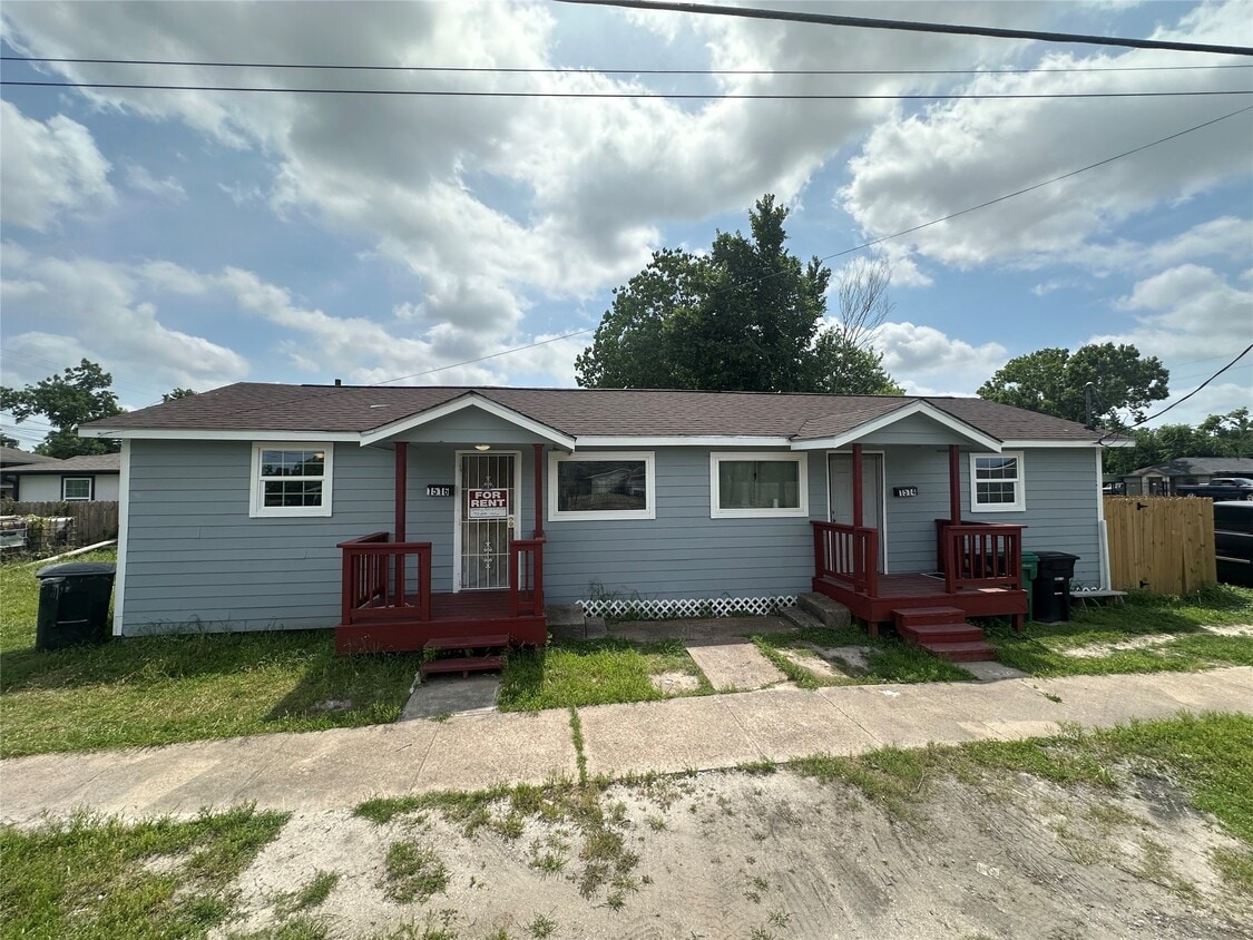 Primary Photo - 1516 Fidelity St