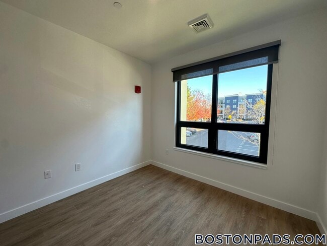 Building Photo - 199 Gardner St