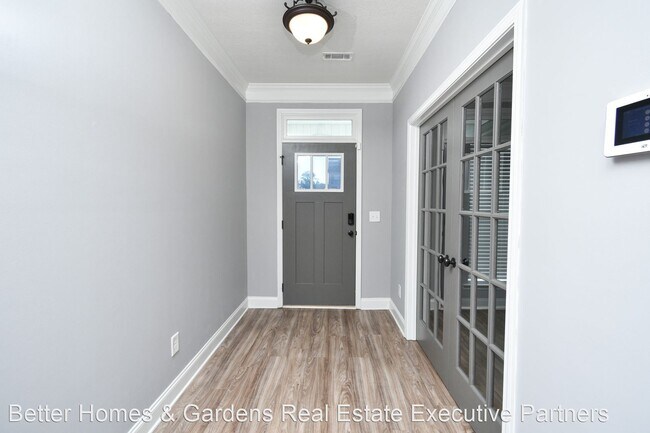 Building Photo - 4 br, 2 bath House - 993 Burlington Drive