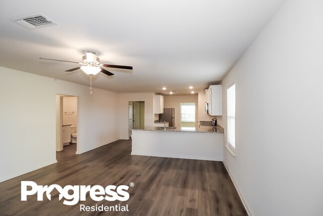 Building Photo - 312 Cres Park Dr