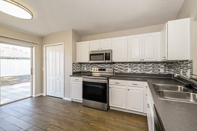 Foto del edificio - 12608 Ocelot Pl