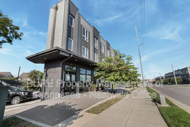 Foto del edificio - 5403 Centennial Blvd