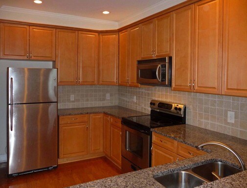 Building Photo - 1130 Spring Glen Ct