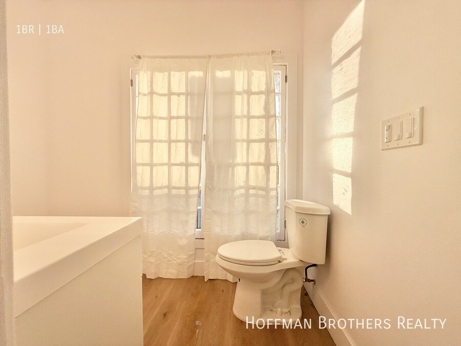 Foto del edificio - 1182 1/2 N Edgemont St