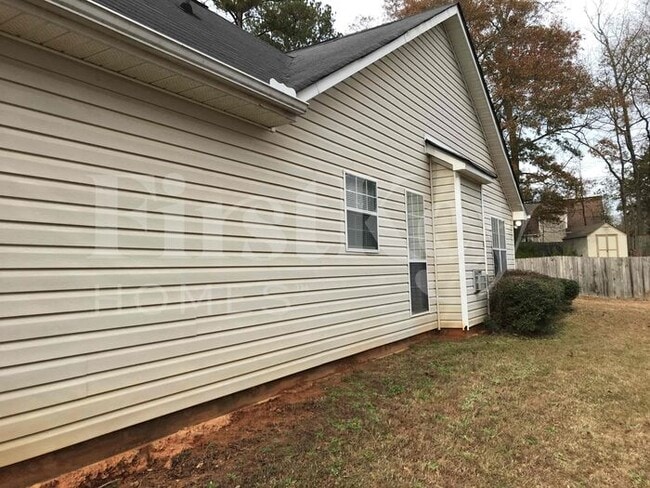 Building Photo - 8118 Birch Walk Dr