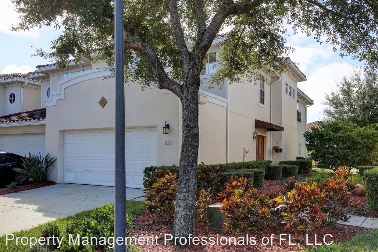 Primary Photo - 412 Barcelona Dr