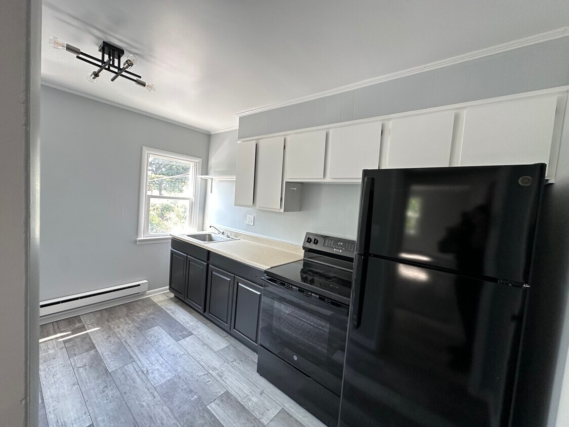 Foto principal - 6921 Urner Ave