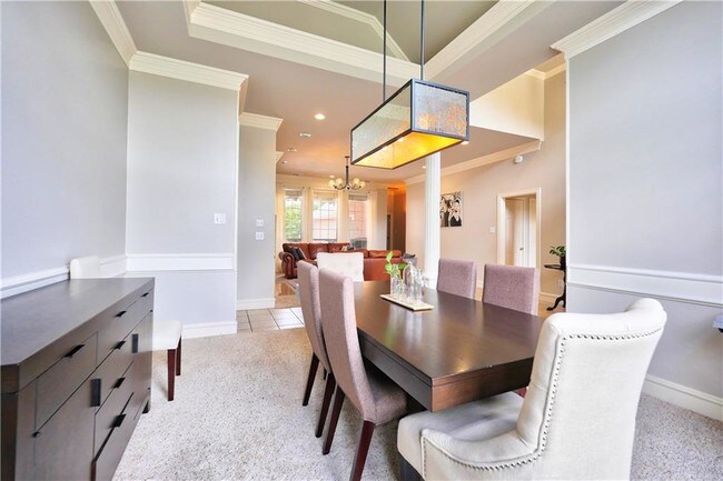 Foto del edificio - 700 Lakehurst Ct