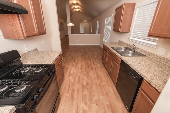 Foto del edificio - 2443 Gibbs Bend Ct