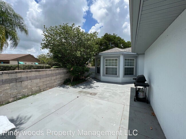Building Photo - 2 br, 2 bath House - 4488 Winston Lane S #58