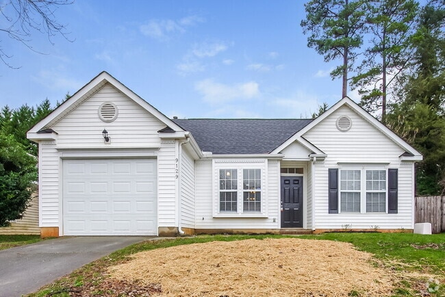 Building Photo - 9129 Shenington Pl