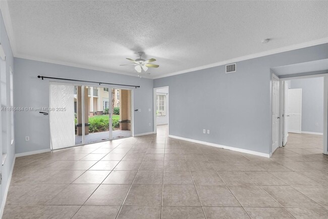 Building Photo - 2474 Centergate Dr